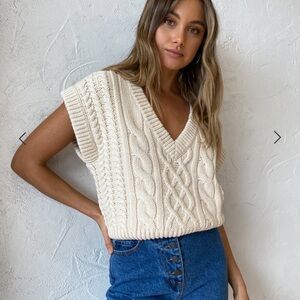 Shona Joy Eva Cable Vest Crema NWT L